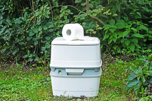 Best High-end porta potty rental  in Edgemont Park, MI